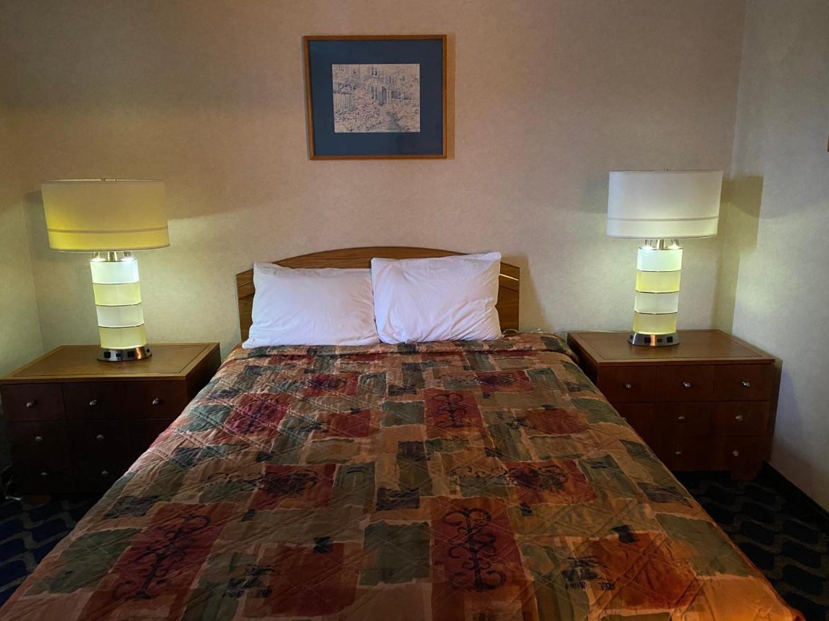 Economy Lodge 682 Main St Sturbridge Luaran gambar