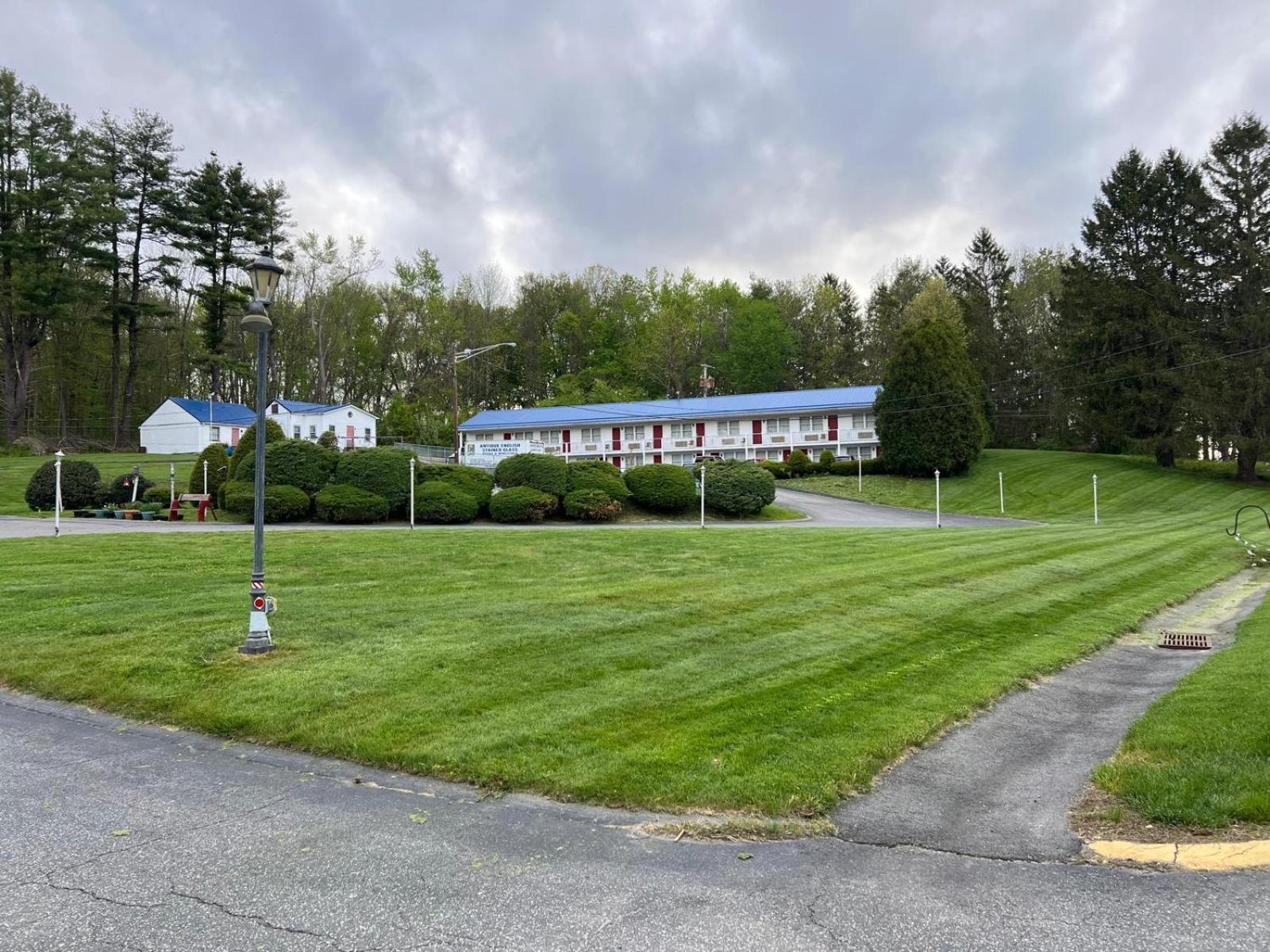 Economy Lodge 682 Main St Sturbridge Luaran gambar