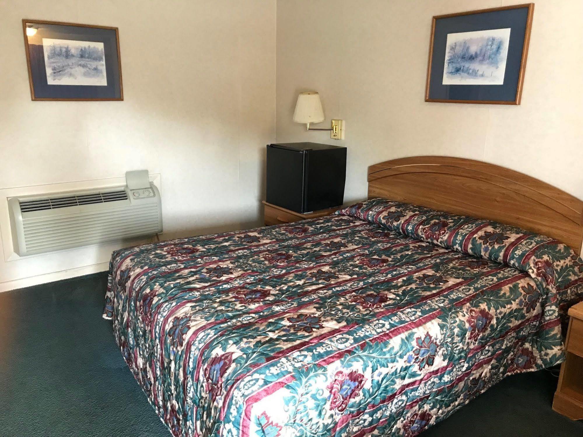 Economy Lodge 682 Main St Sturbridge Luaran gambar