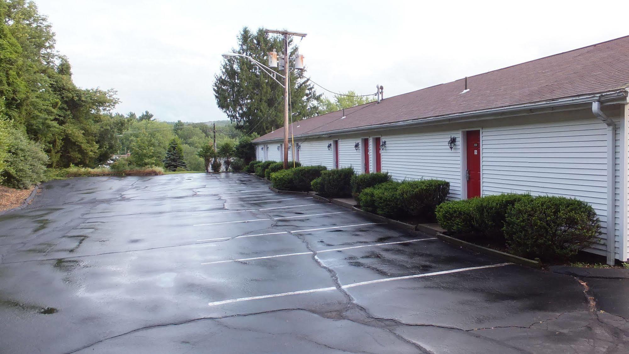 Economy Lodge 682 Main St Sturbridge Luaran gambar